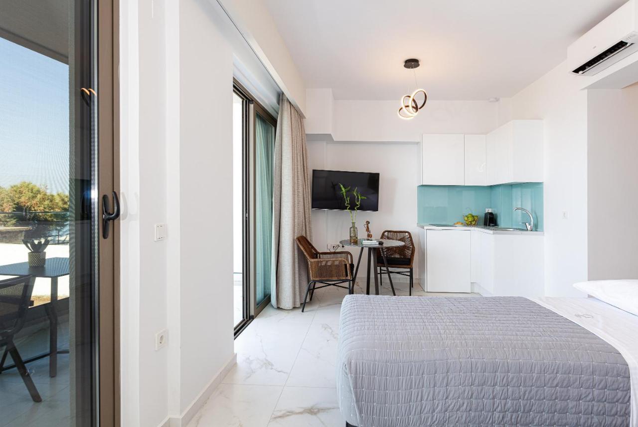 Deux Paradis, A Beachfront Retreat, By Thinkvilla Ретимно Экстерьер фото