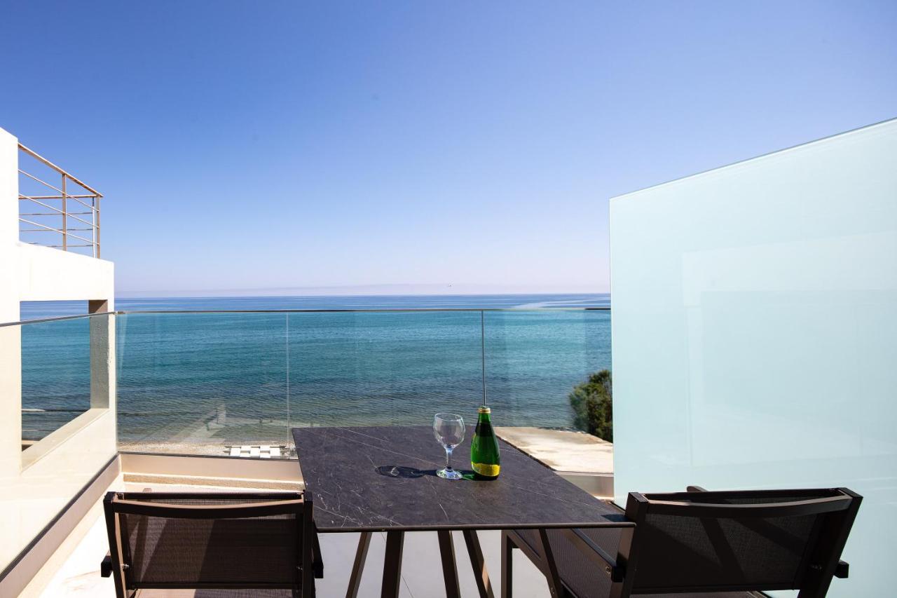 Deux Paradis, A Beachfront Retreat, By Thinkvilla Ретимно Экстерьер фото